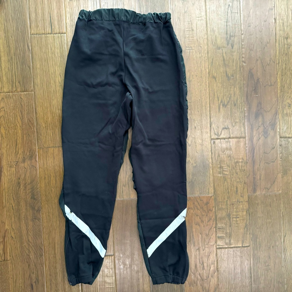Running Room Pants with Reflectors on Bottoms